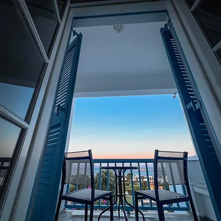 Yaleena Residences Bed and breakfast *