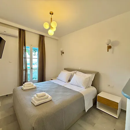 Yaleena Residences Couette-café Drios