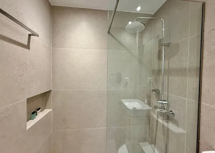 Yaleena Residences Bed & Breakfast 3*