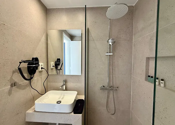 Bed & Breakfast Yaleena Residences