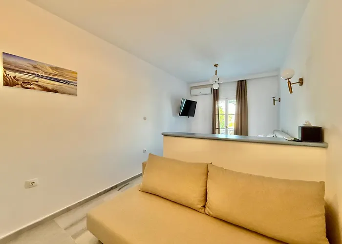 Yaleena Residences Bed & Breakfast