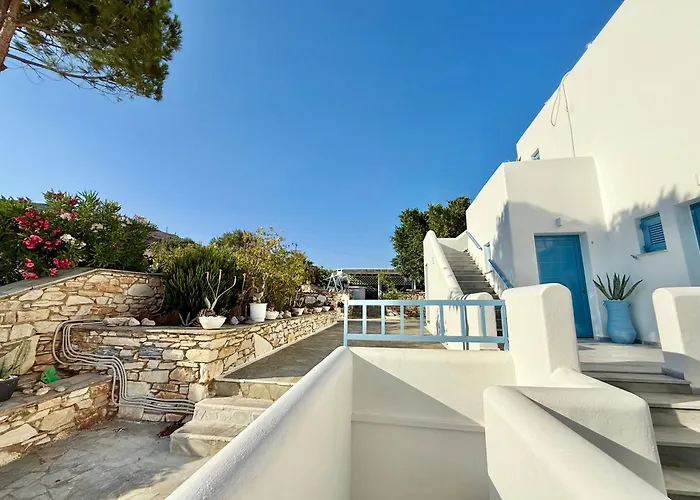 Yaleena Residences Bed & Breakfast Drios