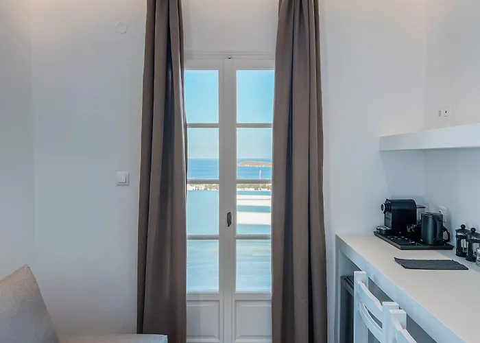 Bed & Breakfast Yaleena Residences Drios